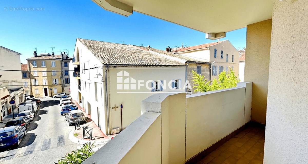 Appartement à HYERES