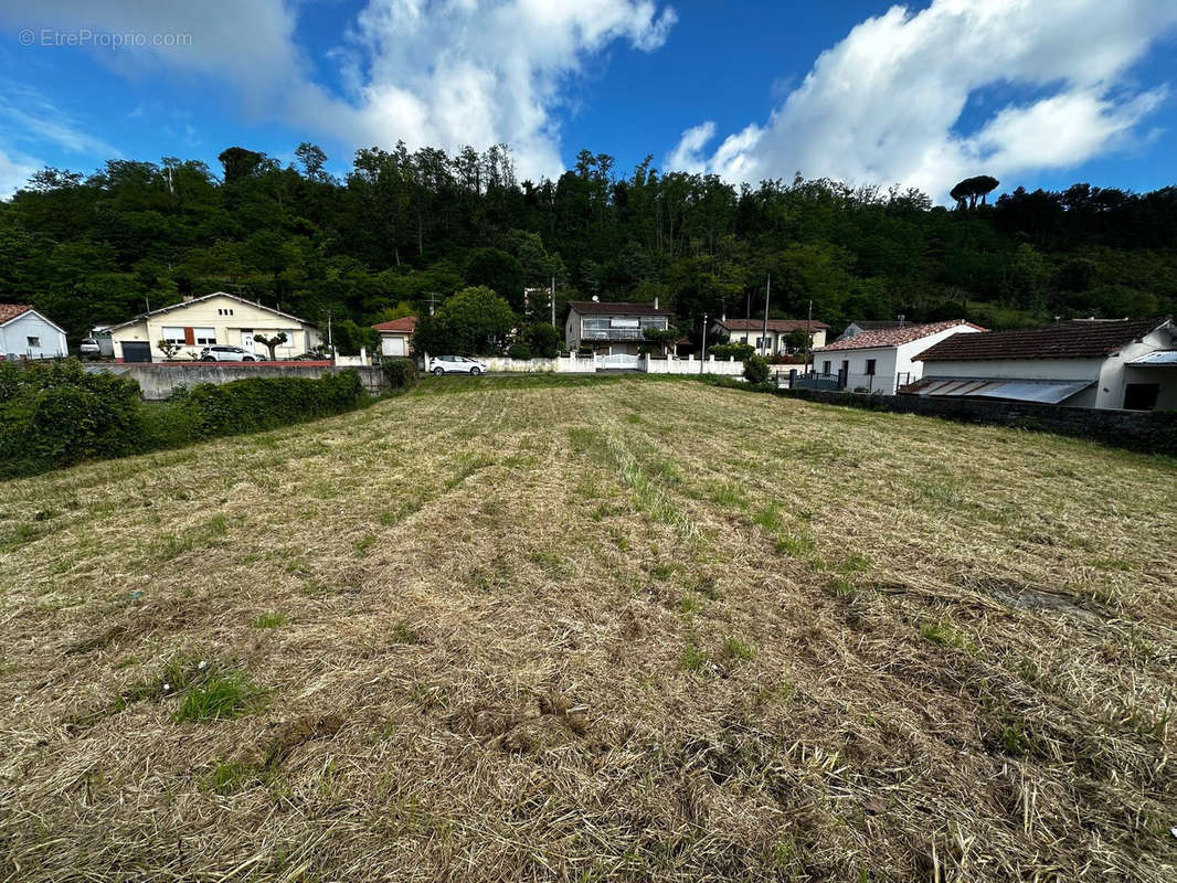 Terrain à MOISSAC