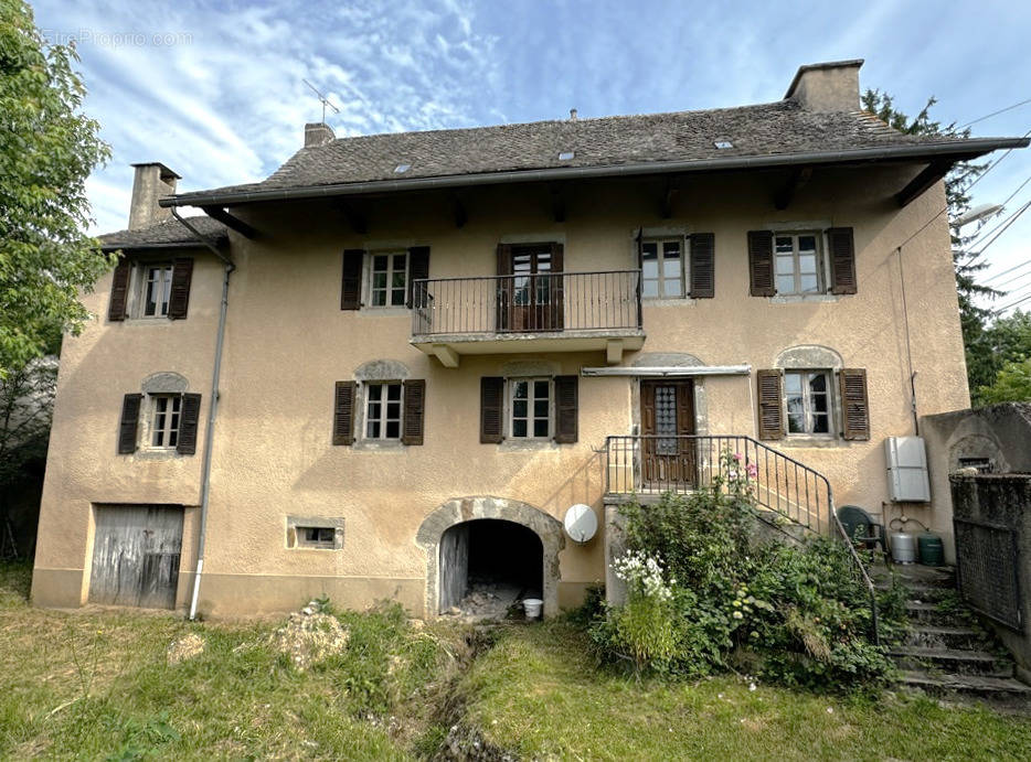 Maison à BARAQUEVILLE