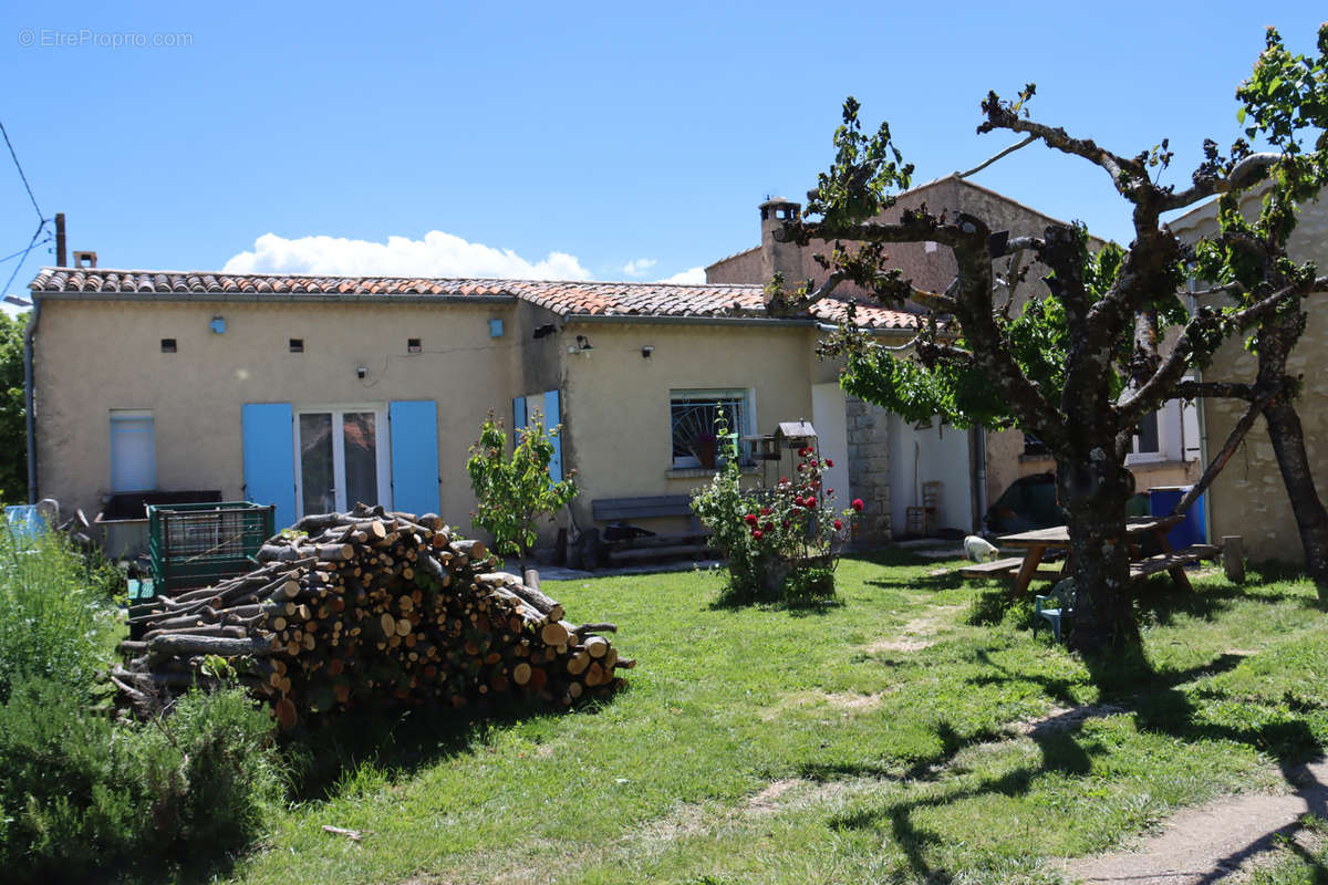 Maison à FERRASSIERES