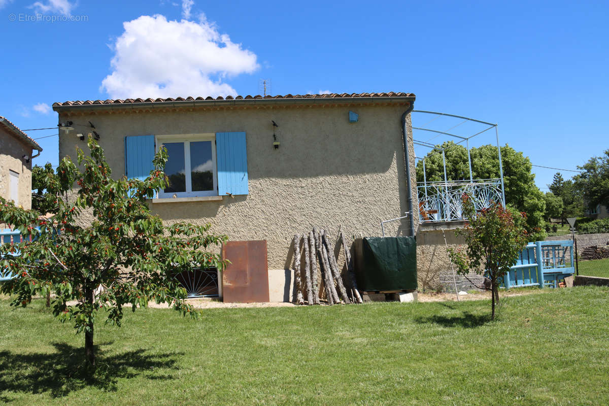 Maison à FERRASSIERES