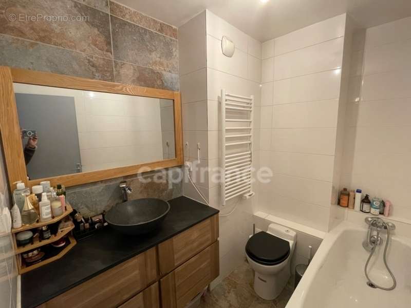 Appartement à PARIS-20E