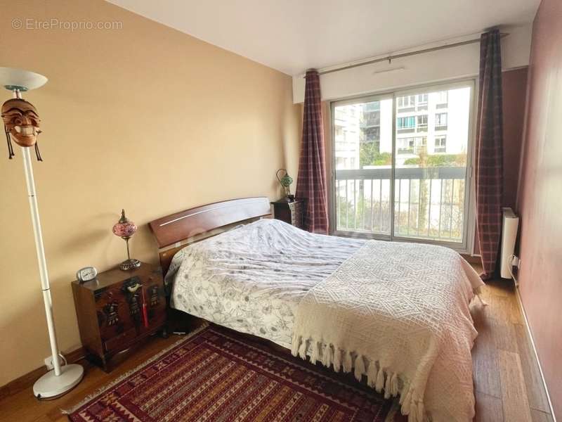 Appartement à PARIS-20E