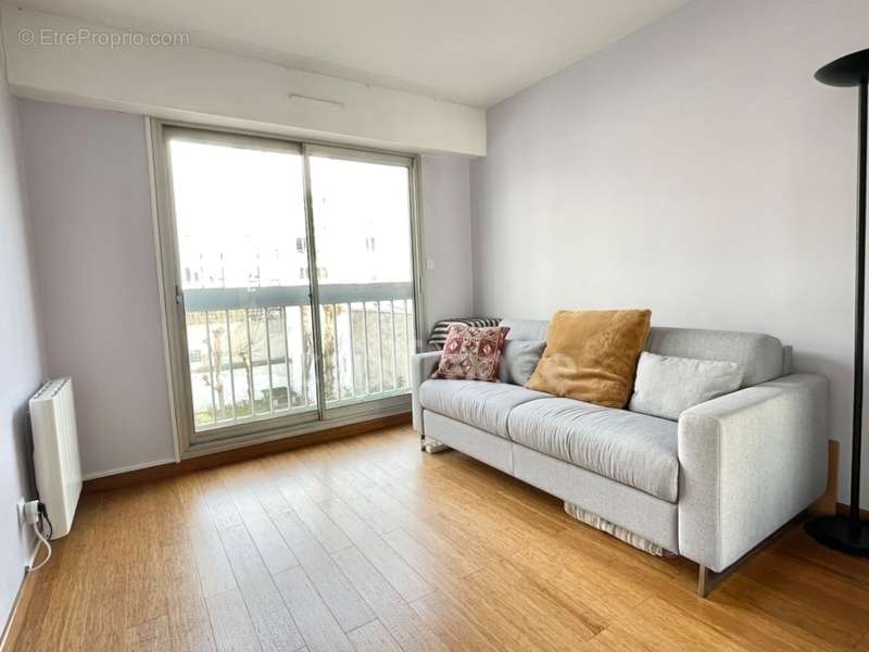 Appartement à PARIS-20E