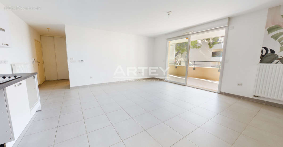 Appartement à HYERES