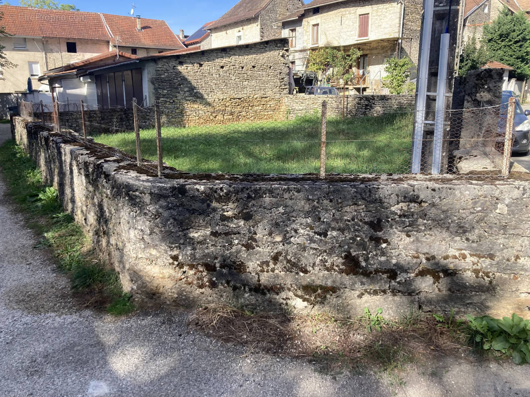 Terrain à VILLEBOIS