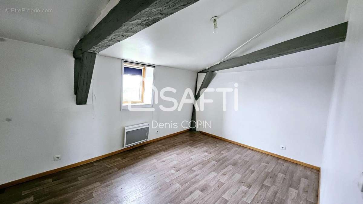 Photo 9 - Appartement à BEAUVOIS-EN-CAMBRESIS