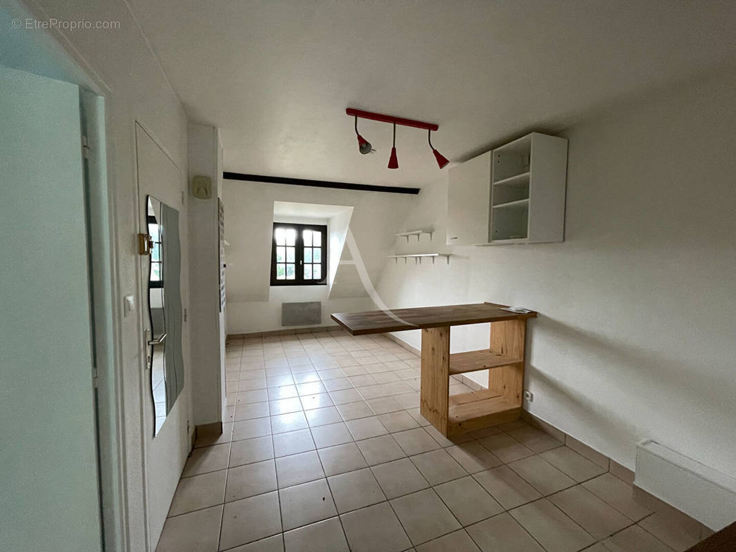 Appartement à CRECY-LA-CHAPELLE