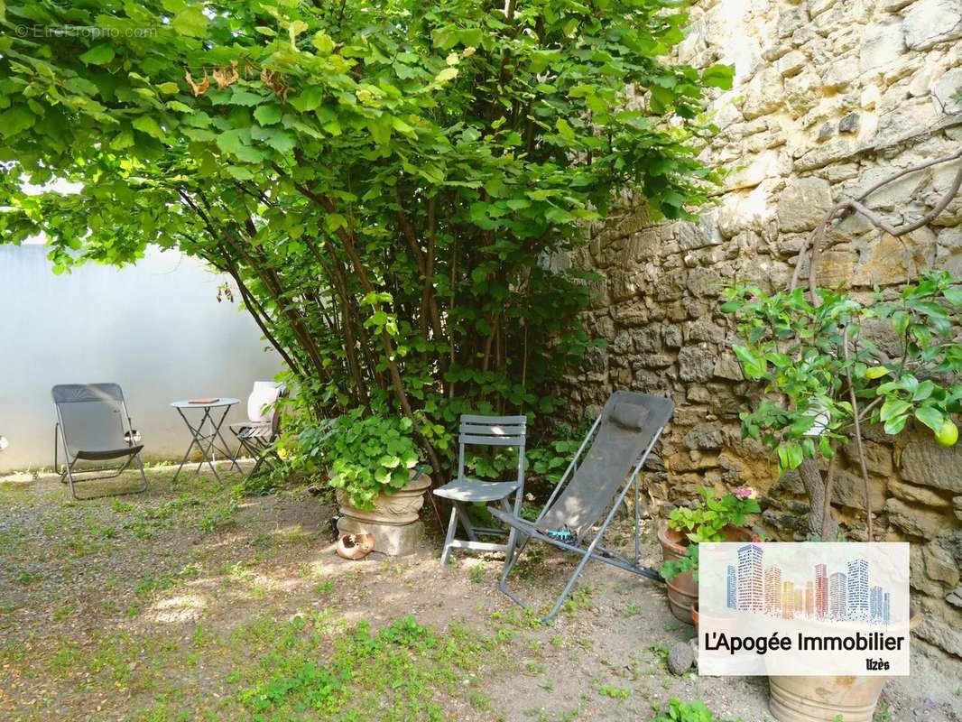 Appartement à UZES