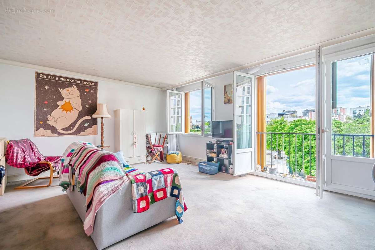 Appartement à IVRY-SUR-SEINE