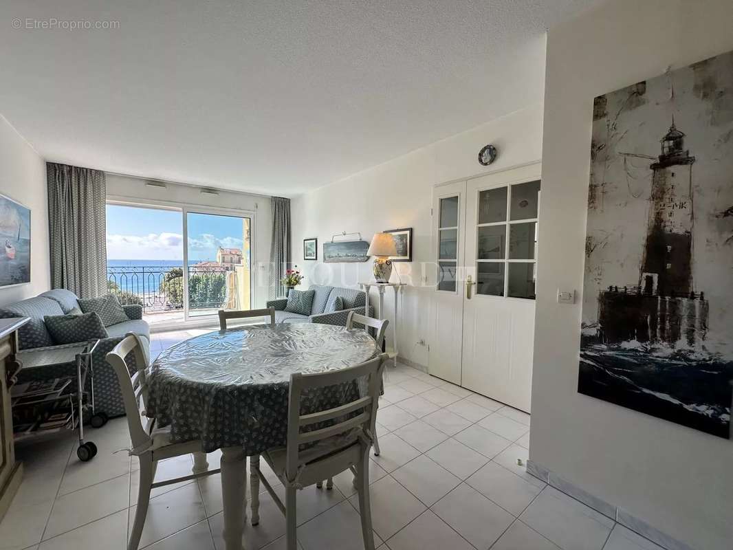 Appartement à MENTON