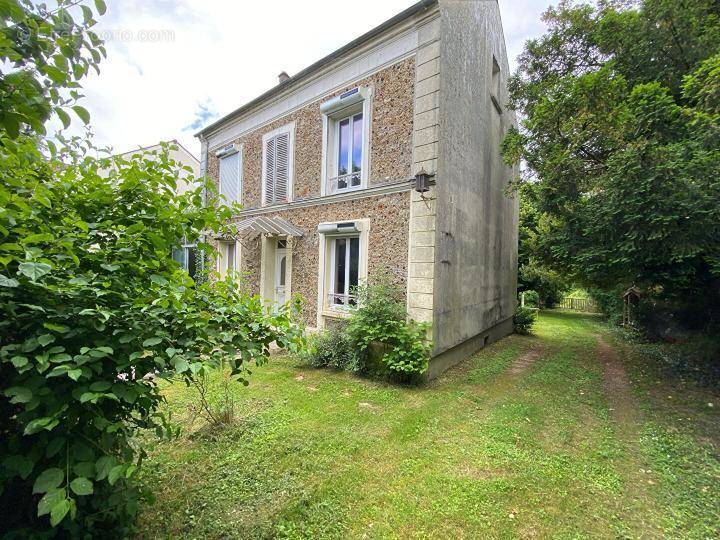 Maison à NANTEUIL-LES-MEAUX