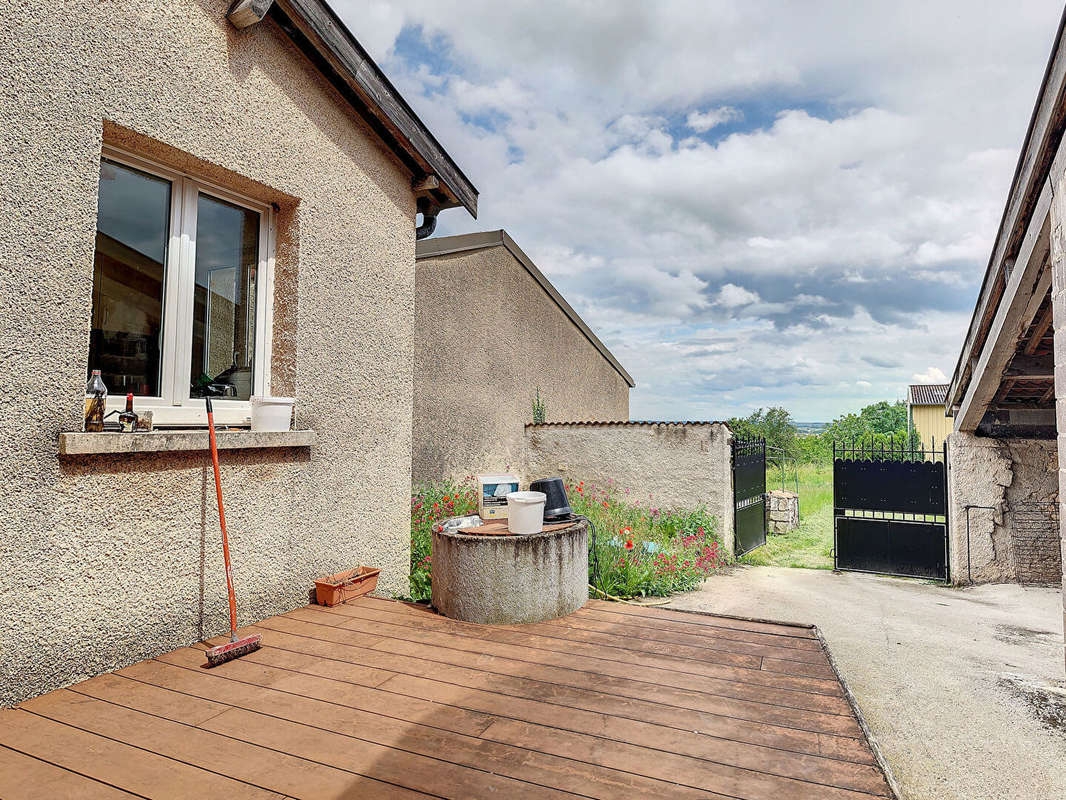 Maison à BUXIERES-SOUS-LES-COTES