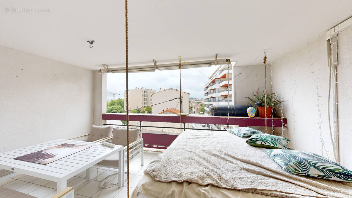 Appartement à MARSEILLE-10E