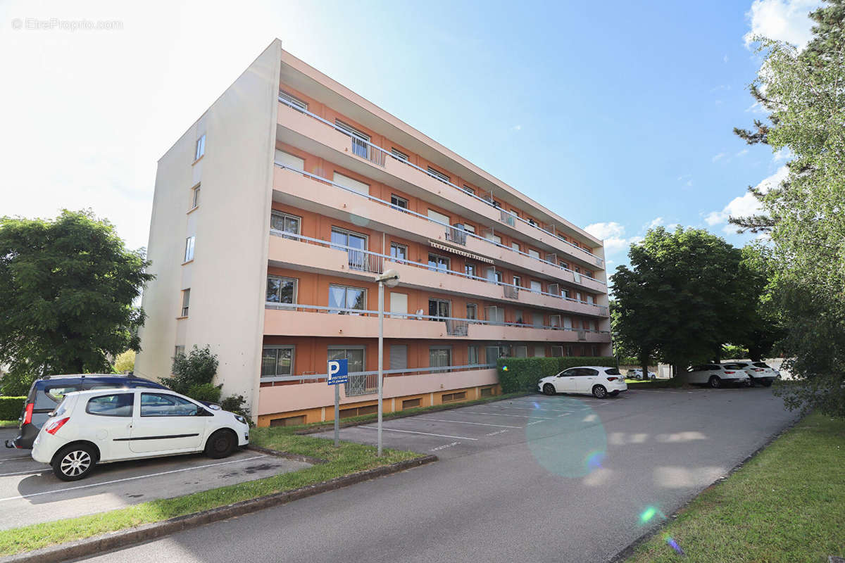 Appartement à FONTAINE-LES-DIJON