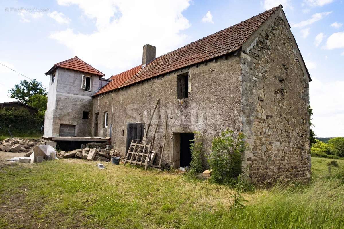 Maison à CHATEL-MORON