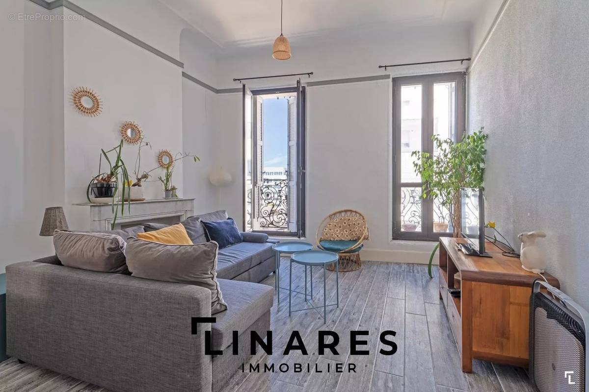 Appartement à MARSEILLE-2E