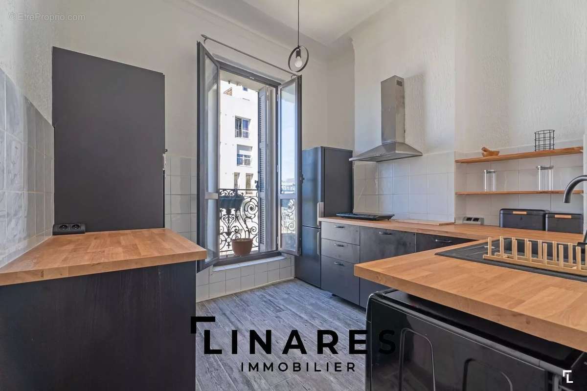 Appartement à MARSEILLE-2E