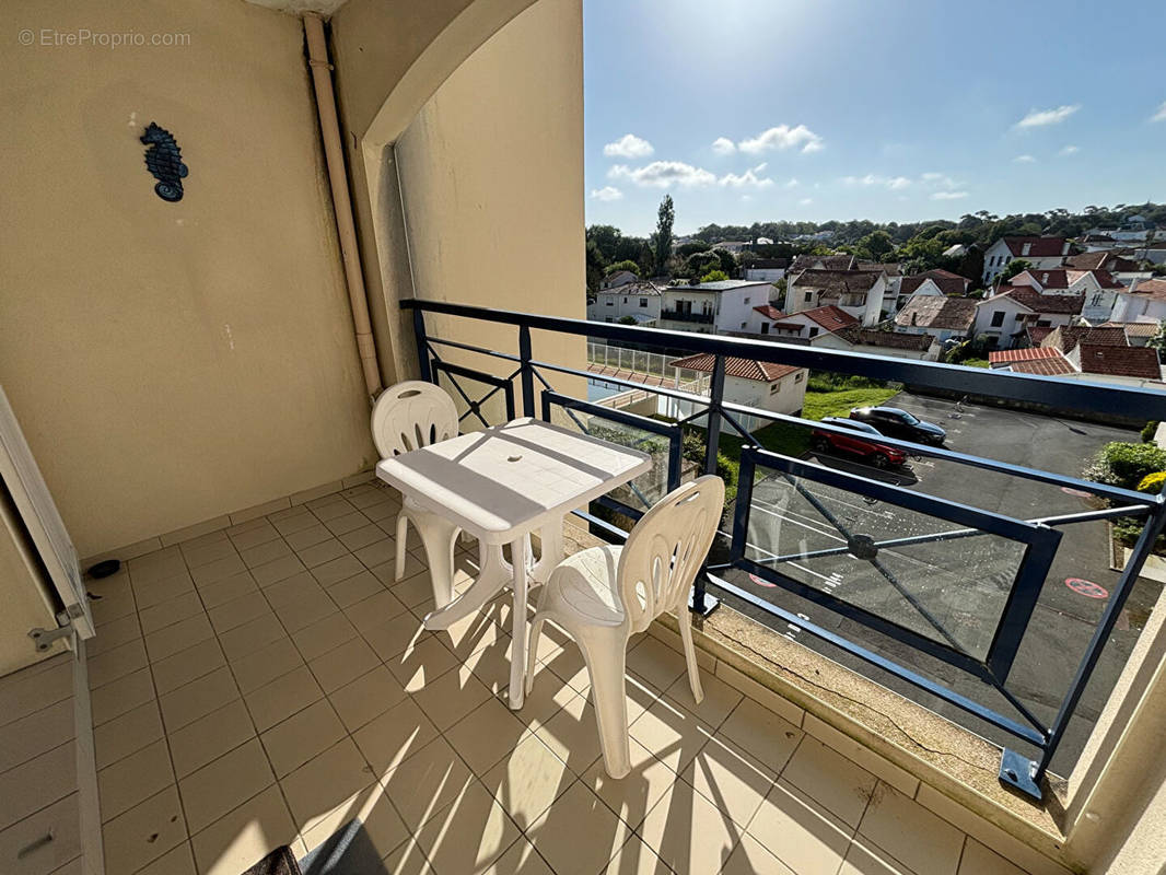 Appartement à VAUX-SUR-MER