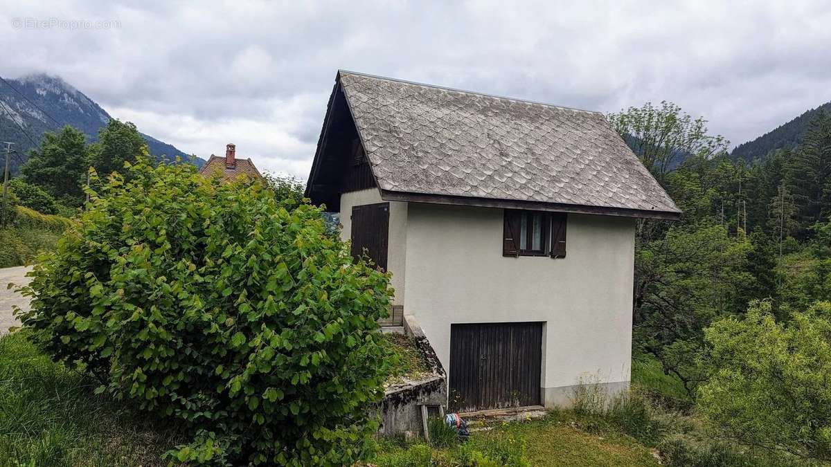 Maison à SAINT-PIERRE-DE-CHARTREUSE