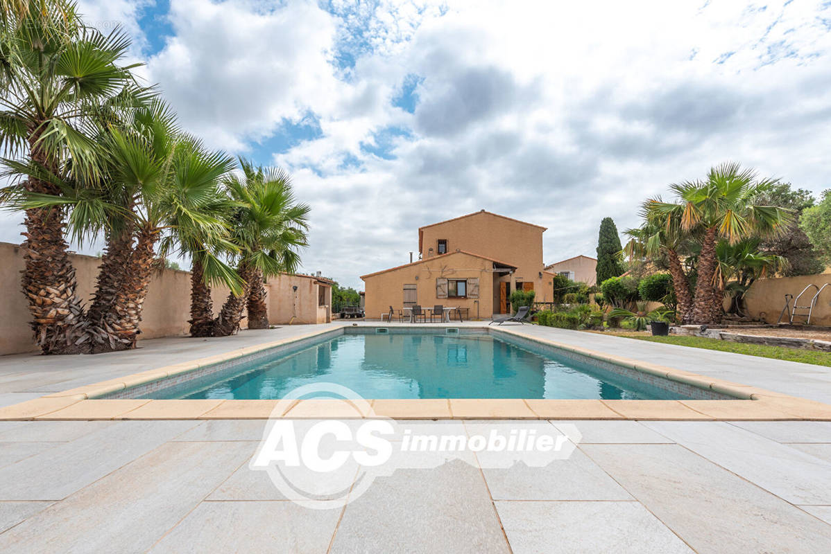 Maison à CHATEAUNEUF-LES-MARTIGUES