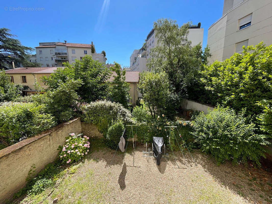 Appartement à LYON-8E