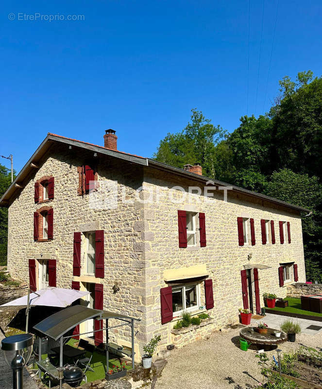 Maison à MONTAGNA-LE-RECONDUIT