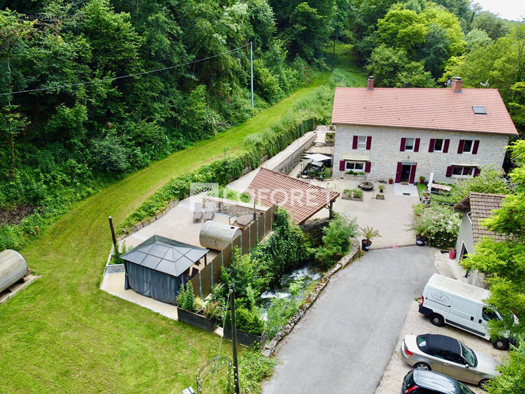 Maison à MONTAGNA-LE-RECONDUIT