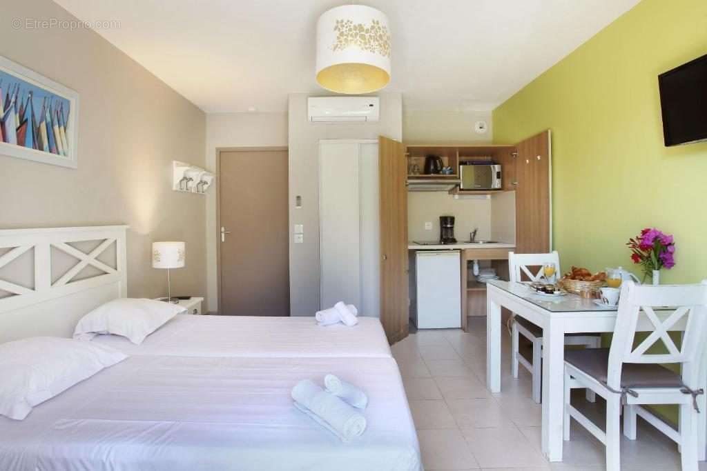 Appartement à LA LONDE-LES-MAURES