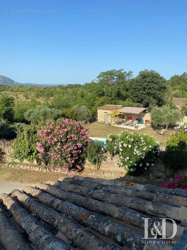 Maison à GORDES