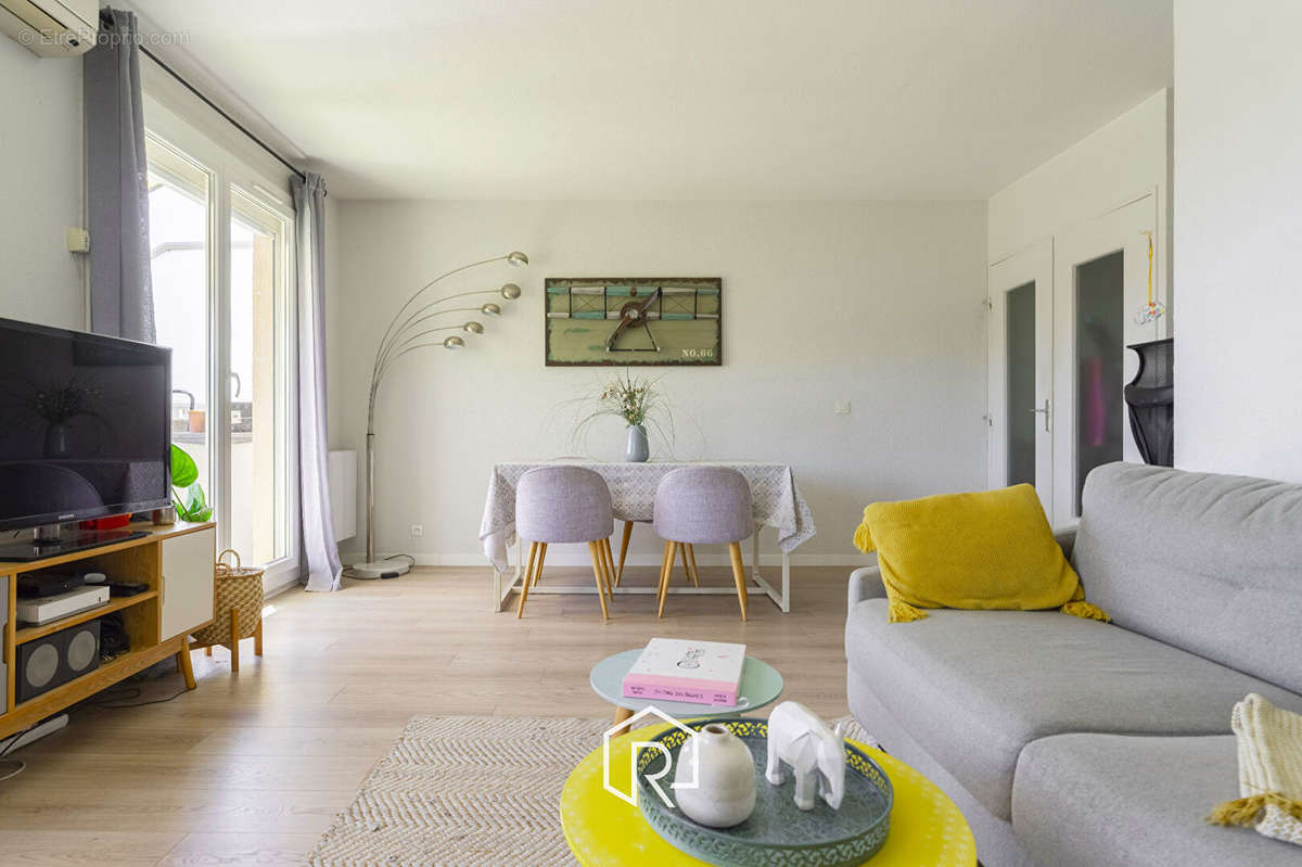 Appartement à MARSEILLE-12E