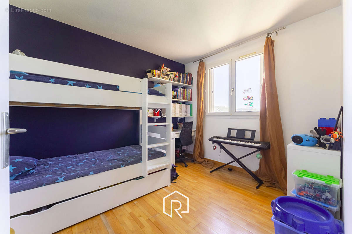 Appartement à MARSEILLE-12E