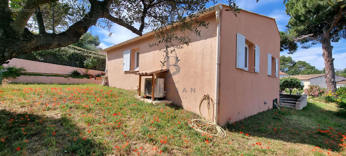 Maison à FREJUS