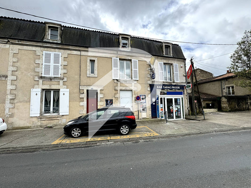 Maison à POITIERS