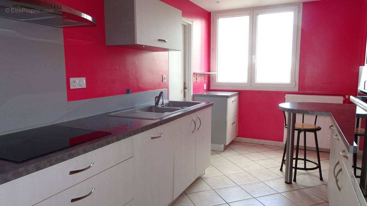 Appartement à SAINT-ETIENNE