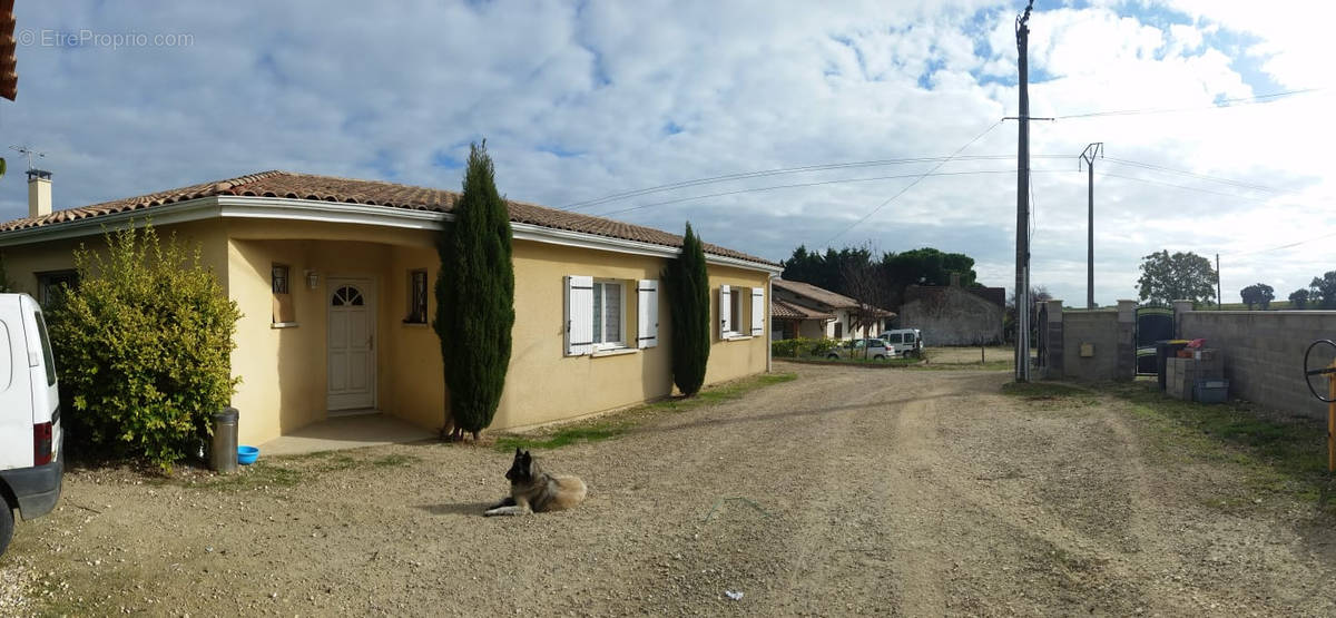 Maison à SAINT-JEAN-DE-BLAIGNAC