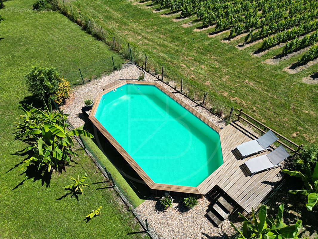 Maison à SAINT-EMILION