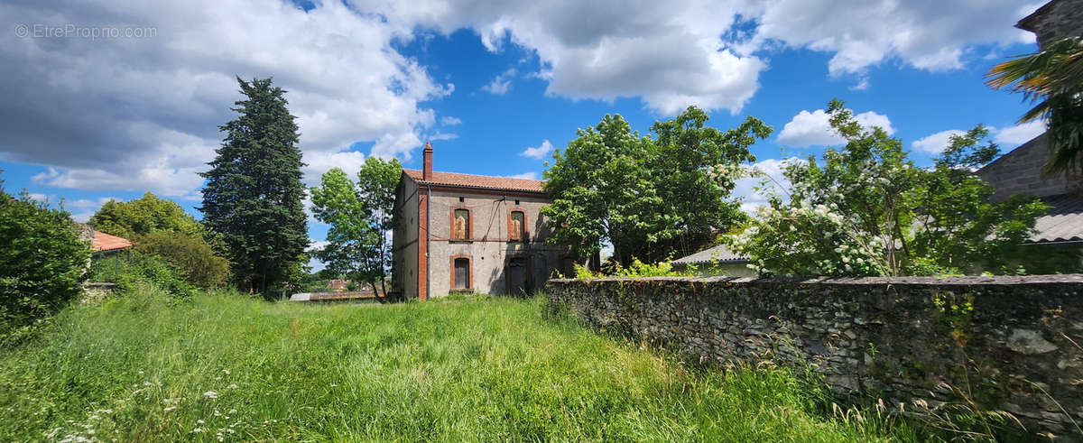 Maison à SAINT-BENOIT-DE-CARMAUX