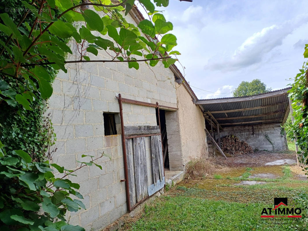 Maison à CHILLAC