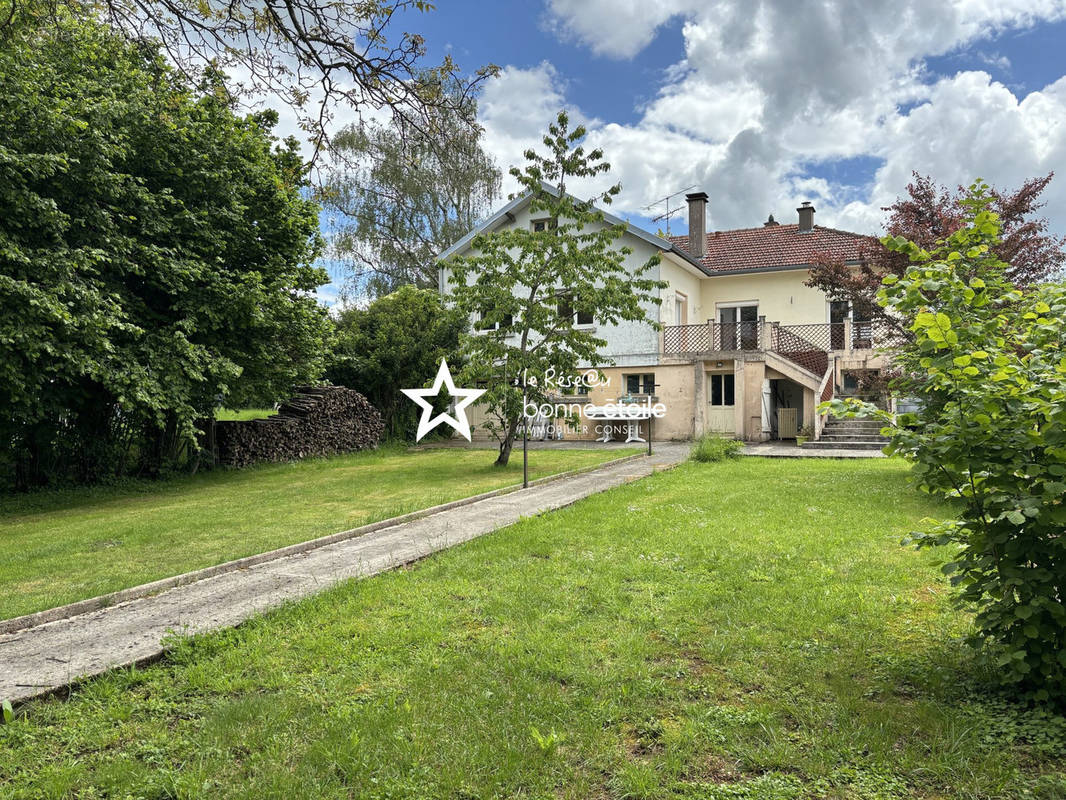 jardin arrière - Maison à NOGENT