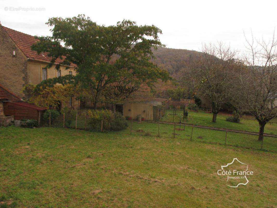 Appartement à LES EYZIES-DE-TAYAC-SIREUIL