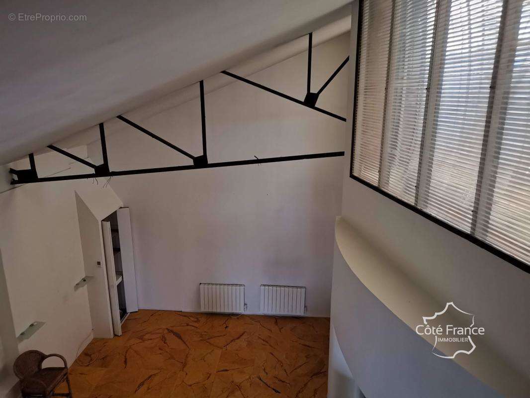 Appartement à CHARLEVILLE-MEZIERES