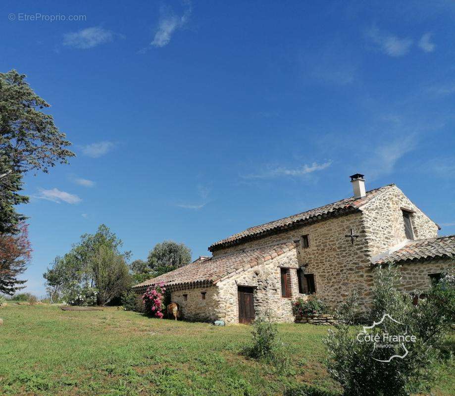 Maison à LES MAGES