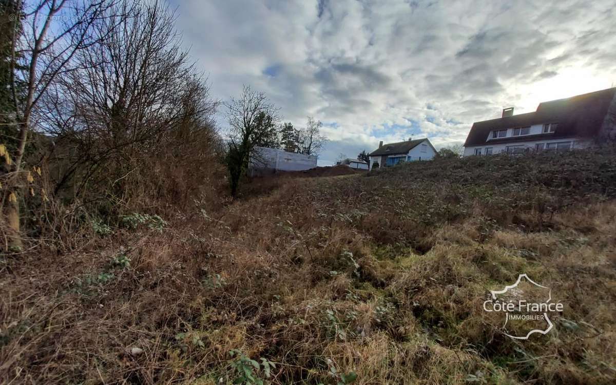 Terrain à CHARLEVILLE-MEZIERES