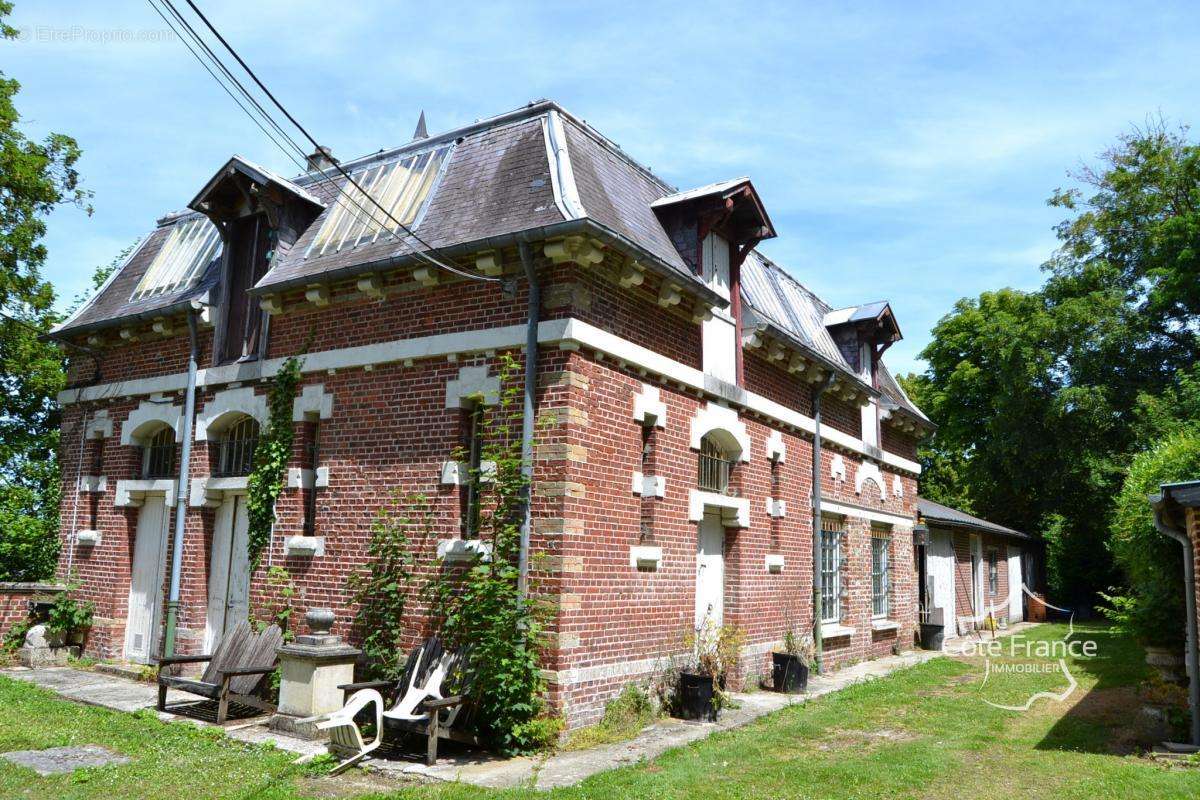 Maison à MARLE