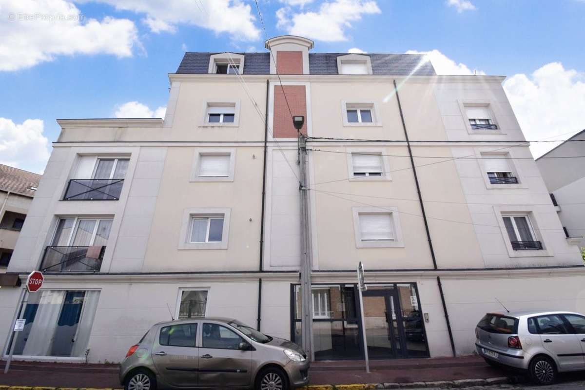 Appartement à TREMBLAY-EN-FRANCE