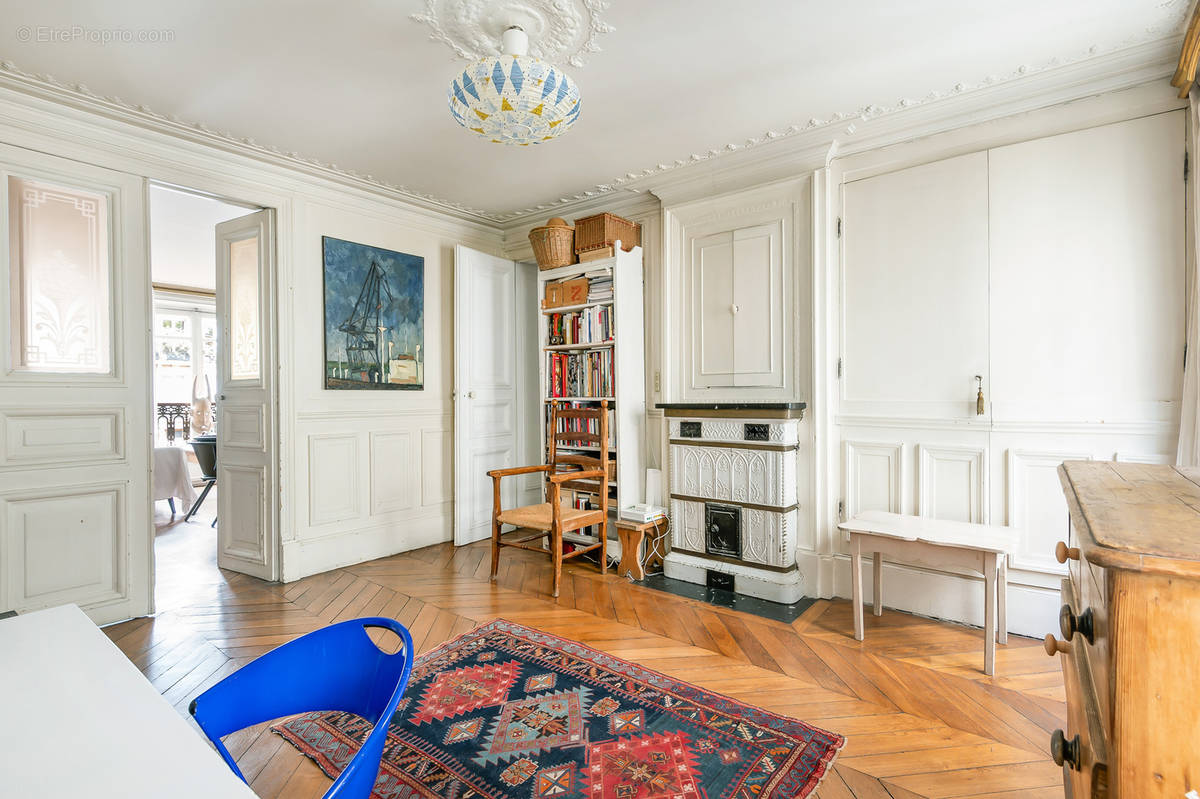 Appartement à PARIS-11E