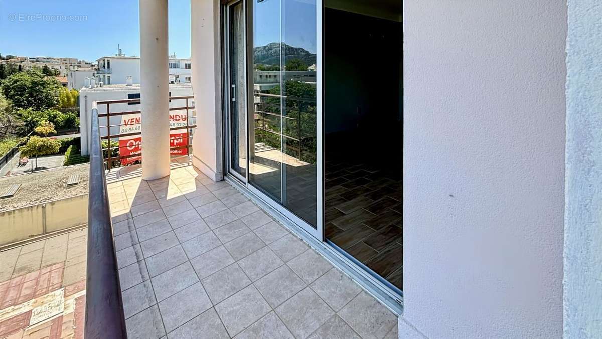 Appartement à MARSEILLE-8E