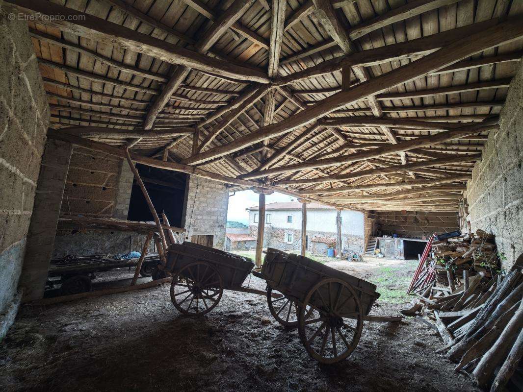 Maison à MARINGES