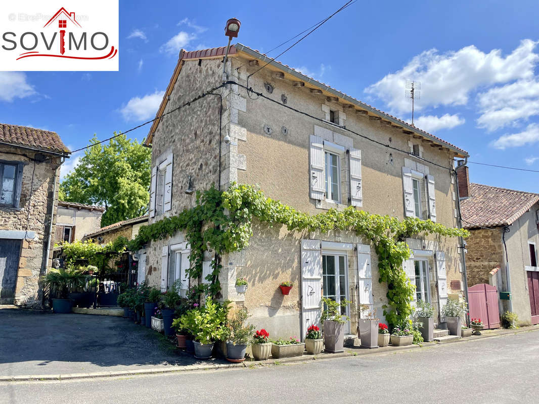 Maison à BRILLAC